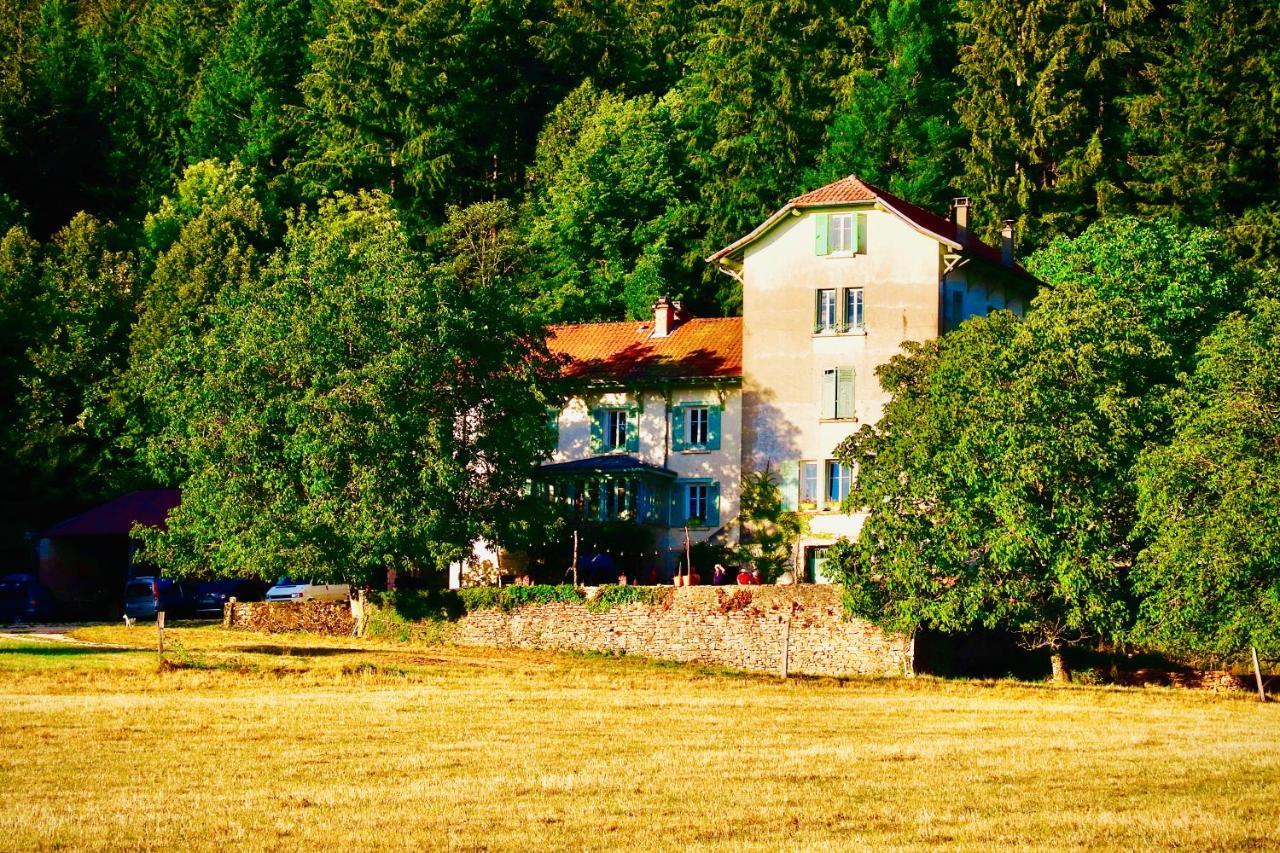 Le Grand Dehors 01 Hotel Cerdon  Buitenkant foto